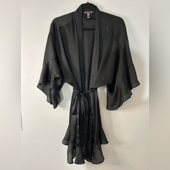 Victoria's Secret Other - Victoria’s Secret Black Satin Effect Robe M/L